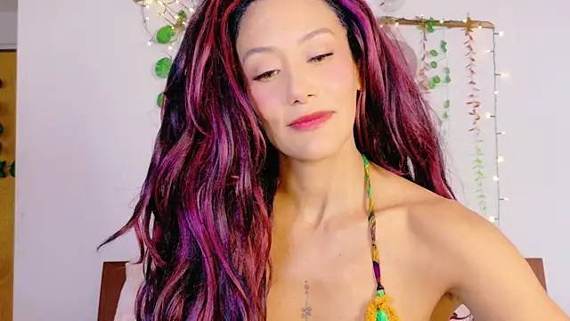 Ajua  Uva online show from 04-16-26, 10:23