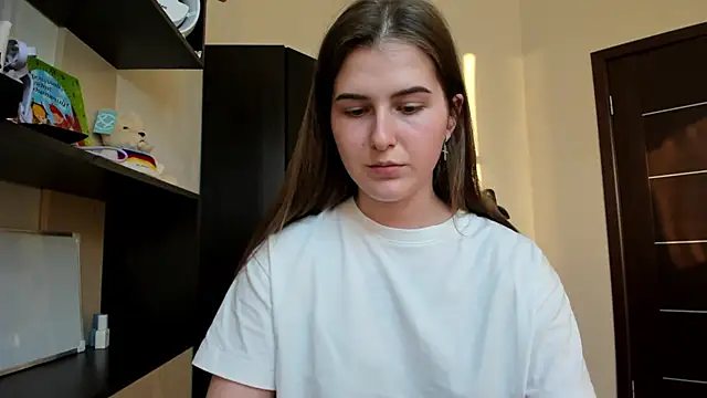 Snapshot of OhMyAlice chatting on 04-26-26, 04:26 OhMyAlice online show from 04-26-26, 04:26