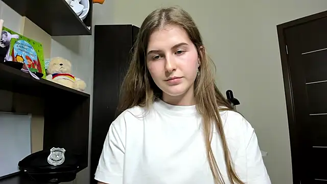 Snapshot of OhMyAlice chatting on 04-28-26, 06:46 OhMyAlice online show from 04-28-26, 06:46