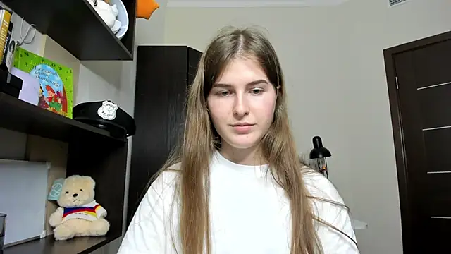 Snapshot of OhMyAlice chatting on 04-30-26, 09:19 OhMyAlice online show from 04-30-26, 09:19