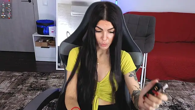 Snapshot of AnacondaOnn chatting on 06-19-26, 07:34 AnacondaOnn online show from 06-19-26, 07:34