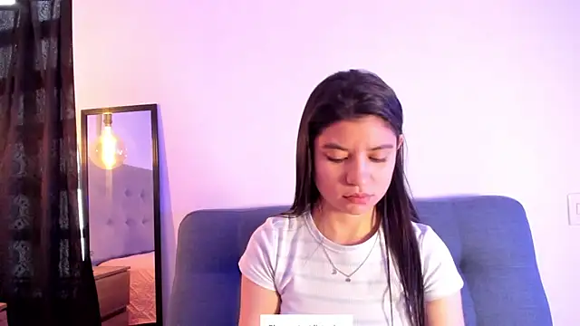 LindaCatalina  online show from 04-06-26, 01:01
