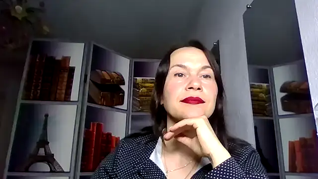 Selena Moo online show from 03-22-26, 11:13