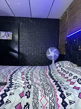 LATINSEXBOM online show from 04-22-26, 05:43