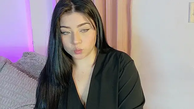 Snapshot of CamilaRougee chatting on 04-04-26, 05:10 CamilaRougee online show from 04-04-26, 05:10