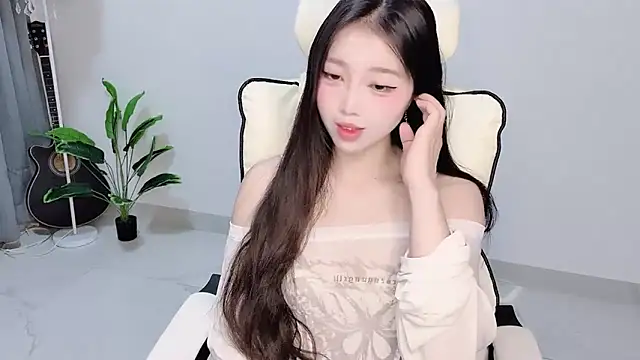 Yukiy8877 online show from 04-01-26, 09:45