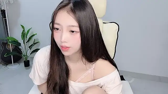 Yukiy8877 online show from 04-04-26, 10:13