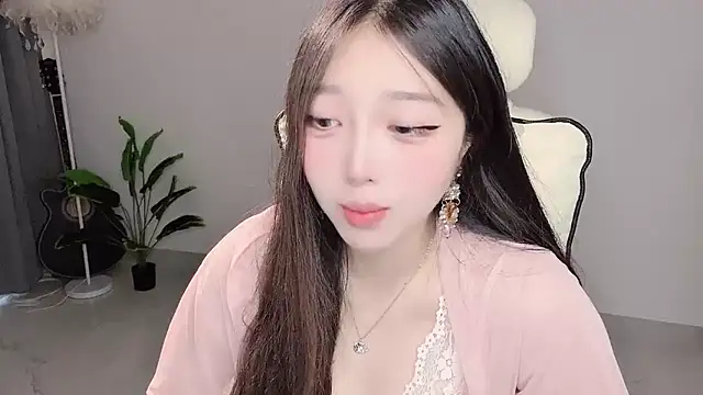 Yukiy8877 online show from 04-18-26, 12:58