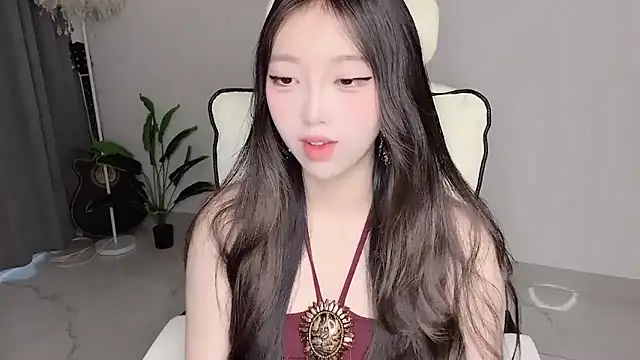 Yukiy8877 online show from 04-19-26, 11:07