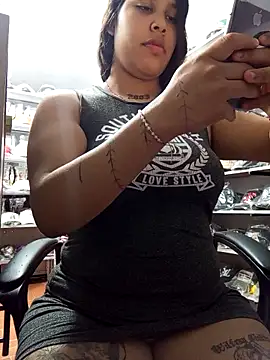 Snapshot of venuslaferte_ chatting on 03-26-26, 11:38 venuslaferte online show from 03-26-26, 11:38