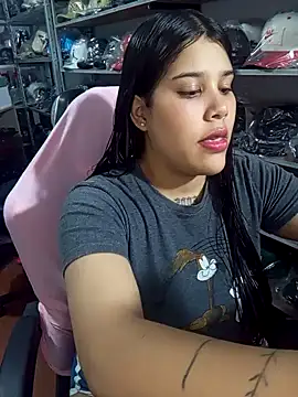 Snapshot of venuslaferte_ chatting on 04-08-26, 02:44 venuslaferte online show from 04-08-26, 02:44