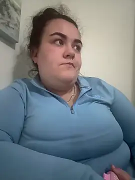 Khloeross online show from 06-18-26, 09:19