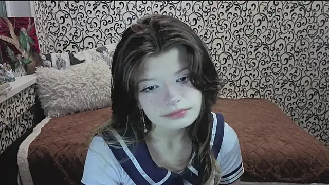 Snapshot of Eva_Ange chatting on 06-11-26, 05:11 Eva Ange online show from 06-11-26, 05:11