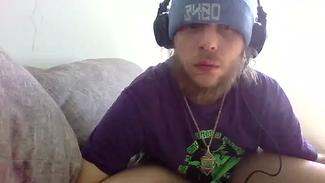 alejandro69420 online show from 04-19-26, 08:44