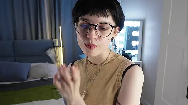 RubieNibbs online show from 03-28-26, 07:35