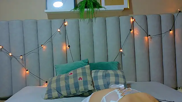 StarrMoon   online show from 04-01-26, 02:56