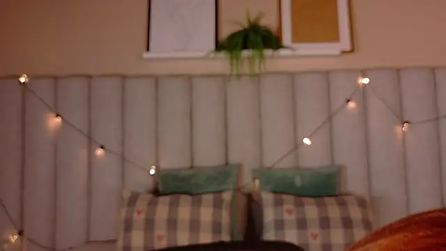 StarrMoon   online show from 04-03-26, 03:04