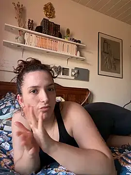 Snapshot of georginamoor chatting on 03-26-26, 04:45 georginamoor online show from 03-26-26, 04:45