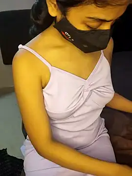 ALIZA FENDY online show from 04-19-26, 04:28