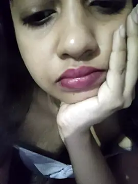 Snapshot of ALIZA_FENDY chatting on 07-28-26, 02:24 ALIZA FENDY online show from 07-28-26, 02:24