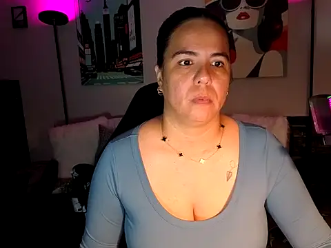 HannaJonns online show from 05-28-26, 04:43