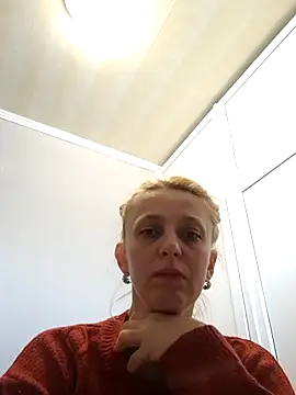 Snapshot of MiaLove183 chatting on 04-05-26, 08:55 MiaLove183 online show from 04-05-26, 08:55
