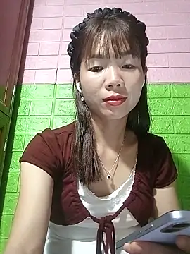AmyLinee01 online show from 06-02-26, 07:49