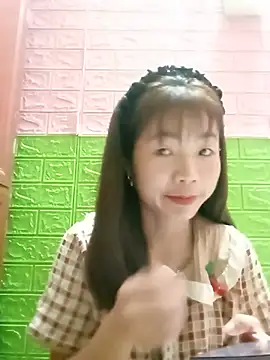 Snapshot of AmyLinee01 chatting on 06-24-26, 12:15 AmyLinee01 online show from 06-24-26, 12:15