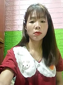 Snapshot of AmyLinee01 chatting on 07-04-26, 11:49 AmyLinee01 online show from 07-04-26, 11:49