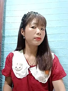 Snapshot of AmyLinee01 chatting on 07-19-26, 05:27 AmyLinee01 online show from 07-19-26, 05:27
