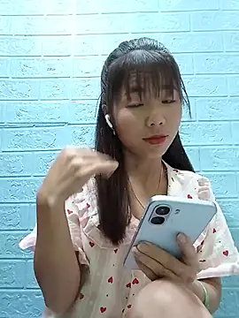 Snapshot of AmyLinee01 chatting on 07-26-26, 11:17 AmyLinee01 online show from 07-26-26, 11:17