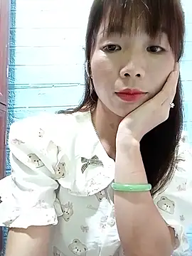 Snapshot of AmyLinee01 chatting on 07-28-26, 03:21 AmyLinee01 online show from 07-28-26, 03:21