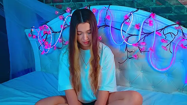 AnnaBerrys online show from 04-19-26, 08:24