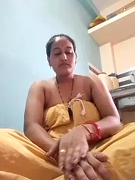 Snapshot of Sexi_roovi chatting on 07-16-26, 04:29 Sexi roovi online show from 07-16-26, 04:29
