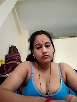 Snapshot of Sexi_roovi chatting on 07-17-26, 07:04 Sexi roovi online show from 07-17-26, 07:04