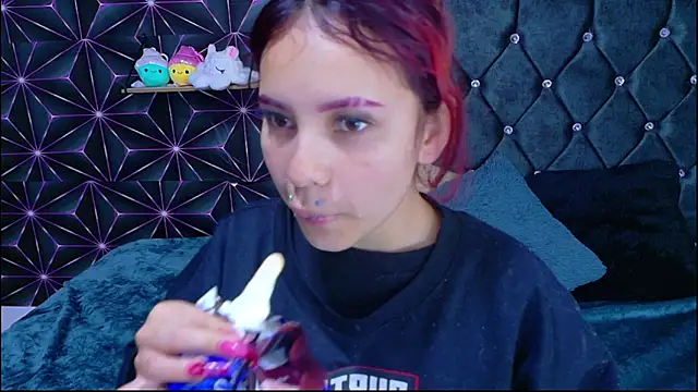 Snapshot of Megam_white chatting on 04-17-26, 01:47 Megam white online show from 04-17-26, 01:47