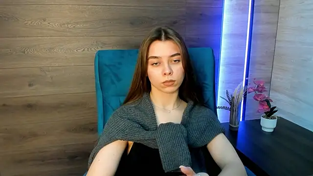 LynnWalker online show from 03-23-26, 01:37