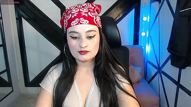 Snapshot of gabriela_tm1 chatting on 06-26-26, 01:48 gabriela tm1 online show from 06-26-26, 01:48
