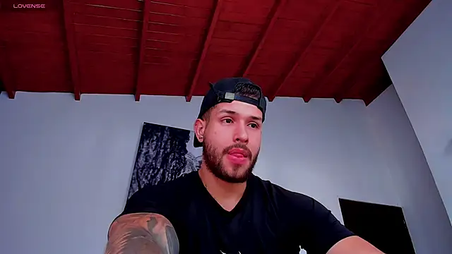 Snapshot of Santos_ramirez1 chatting on 04-03-26, 02:37 Santos ramirez1 online show from 04-03-26, 02:37