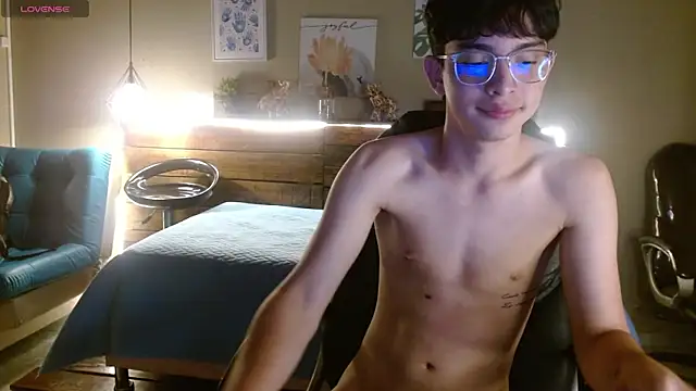 SantiTwinkyy online show from 04-04-26, 12:24