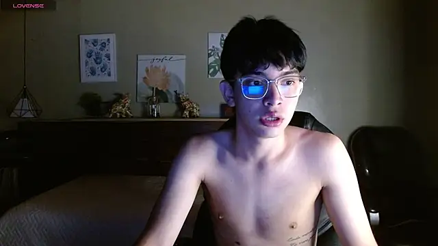 SantiTwinkyy online show from 04-06-26, 12:06