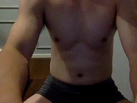 17Komodo online show from 03-24-26, 02:55