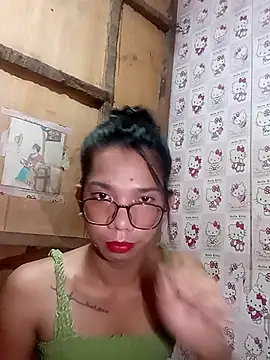 Snapshot of Lady_trix01 chatting on 05-27-26, 05:26 Lady trix01 online show from 05-27-26, 05:26