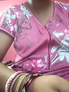 Snapshot of itz-priya chatting on 04-16-26, 11:00 itz-priya online show from 04-16-26, 11:00