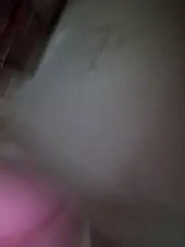 Snapshot of _Yourpussy_ chatting on 04-17-26, 08:34 Yourpussy online show from 04-17-26, 08:34