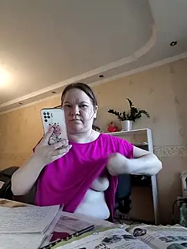 Snapshot of _Yourpussy_ chatting on 04-18-26, 01:59 Yourpussy online show from 04-18-26, 01:59