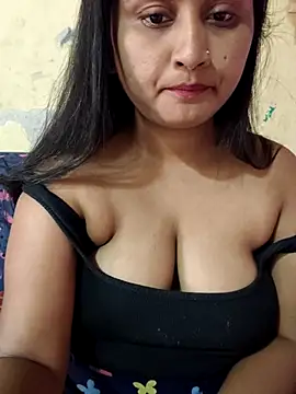 Snapshot of Tridha_2 chatting on 06-06-26, 08:52 Tridha 2 online show from 06-06-26, 08:52