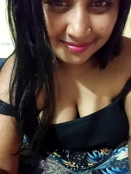 Snapshot of Tridha_2 chatting on 06-18-26, 09:30 Tridha 2 online show from 06-18-26, 09:30