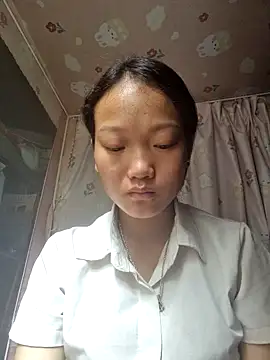 Snapshot of Jolinie chatting on 05-19-26, 05:36 Jolinie online show from 05-19-26, 05:36