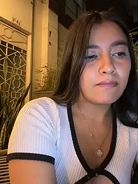 HaileyBiieber online show from 04-01-26, 11:57